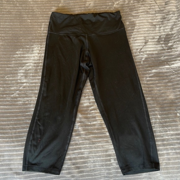 Champion knee length leggings - Size M - Great condition - Picture 1 of 2